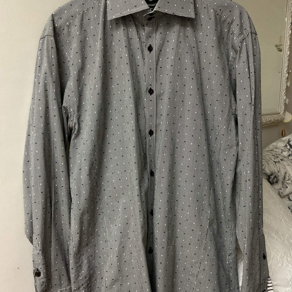 Stone Rose Black And White Patterned Button-Down Shirt